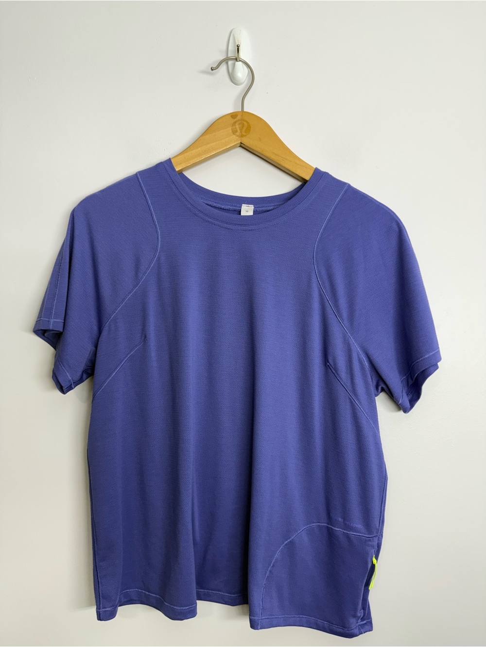 Lululemon Lightweight Cinched Hem Hiking T-Shirt Charged Indigo Size 10